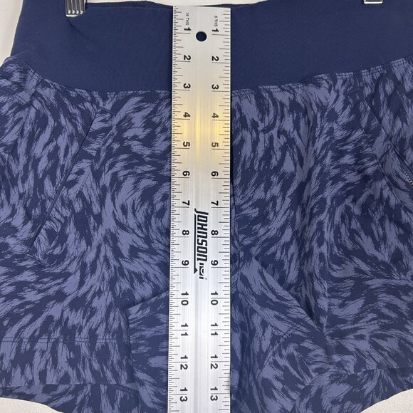 Athleta Trekkie North Shorts Women's 2 Navy Abstract Print Athleisure Outdoor - Picture 3 of 15